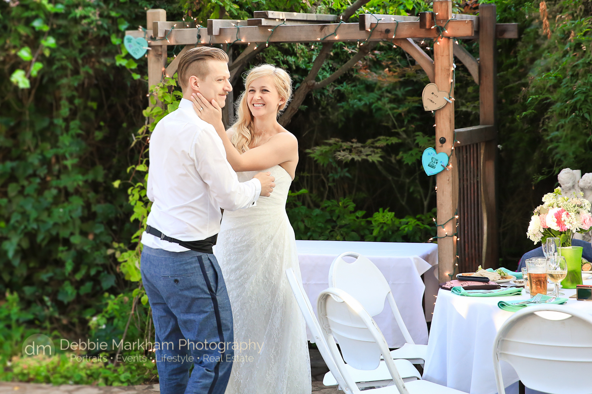 Destination Wedding_Photos_Garden Wedding_Quaint Wedding_Outdoor Reception_Portraits_Robin's Restaurant_Cambria_Photographer_Debbie Markham-0710