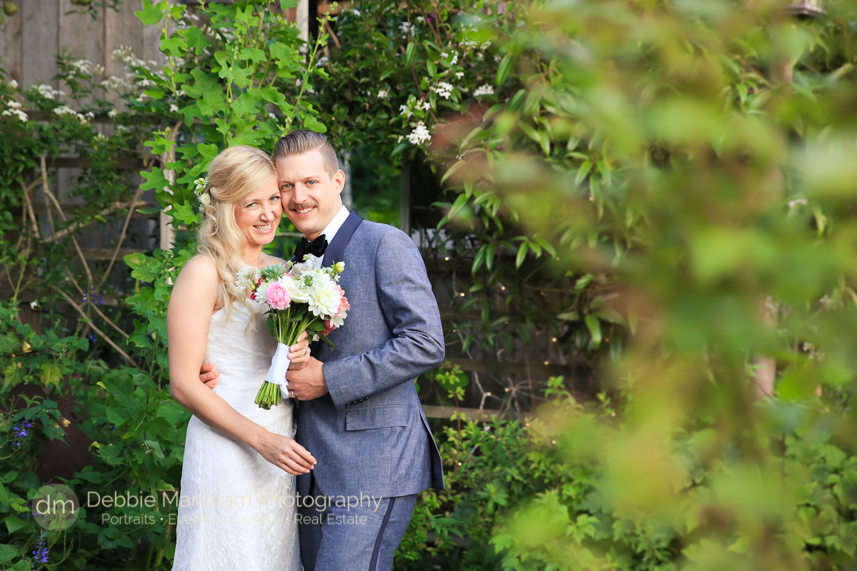Destination Wedding_Photos_Garden Wedding_Quaint Wedding_Outdoor Reception_Portraits_Robin's Restaurant_Cambria_Photographer_Debbie Markham-0888