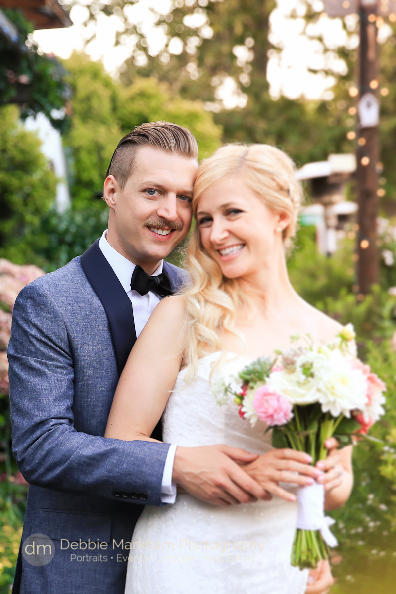 Destination Wedding_Photos_Garden Wedding_Quaint Wedding_Outdoor Reception_Portraits_Robin's Restaurant_Cambria_Photographer_Debbie Markham-0910